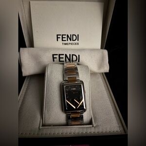 FENDI WOMENS RUN AWAY TWO TONE 32MM BRACELET FASHION WATCH